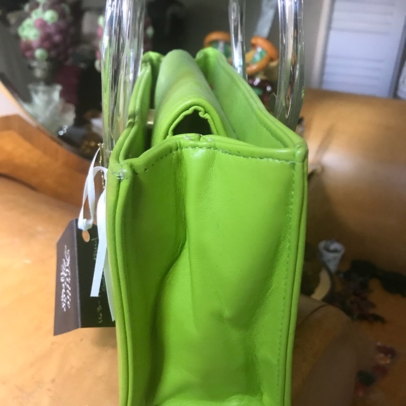 Leather pocketbook with acrylic handle - Picture 4 of 8